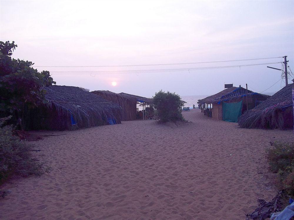 Tivai Beach Cottages Calangute Ngoại thất bức ảnh