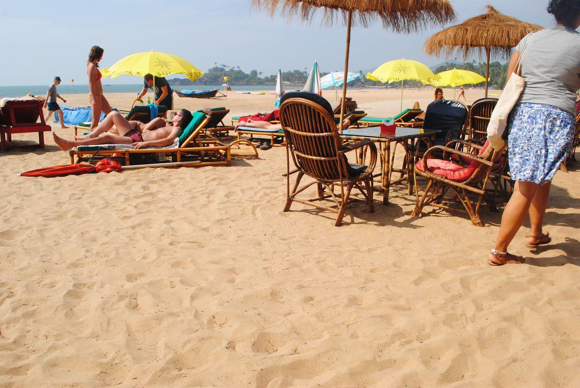 Tivai Beach Cottages Calangute Ngoại thất bức ảnh